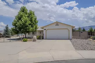 810 Brandy Ct, Dayton, NV 89403 - Photo 3