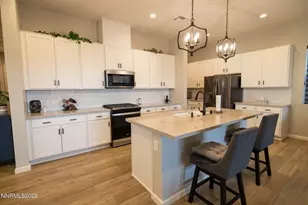 2292 Jagged Peak Ln, Sparks, NV 89436 - Photo 5