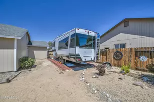 801 Autumn Ct, Dayton, NV 89403 - Photo 45