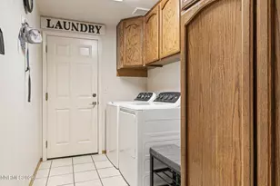 1165 W Winnie Ln, Carson City, NV 89703 - Photo 37