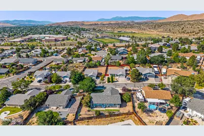 1347 Whooping Crane Drive, Sparks, NV 89441 - Photo 7