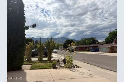 605 Ivy Street, Carson City, NV 89703 - Photo 3