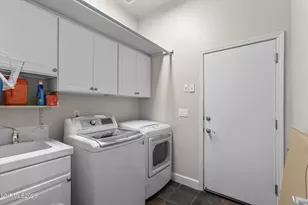 6170 Axis Dr, Sparks, NV 89436 - Photo 31