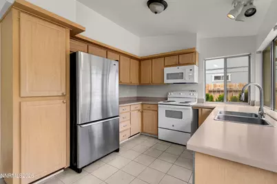 1101 Alta Vista Drive, Sparks, NV 89434 - Photo 11