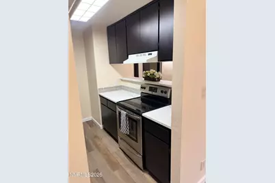 2955 S Lakeside Drive #UNIT 202, Reno, NV 89509 - Photo 9