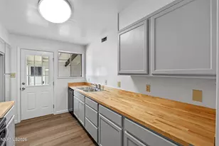 11793 Green Mountain St, Reno, NV 89506 - Photo 9