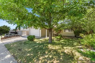 8570 Corrigan Way, Reno, NV 89506 - Photo 3