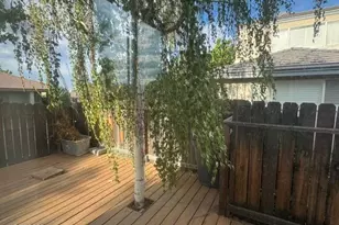 535 Warren Ct, Reno, NV 89509 - Photo 17