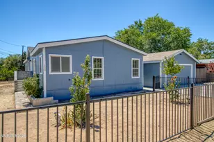 592 Morgan Cir, Sun Valley, NV 89433 - Photo 5
