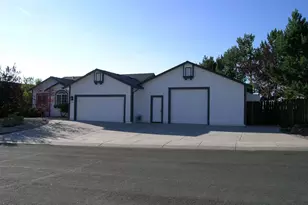 893 Vista Park Dr, Carson City, NV 89705 - Photo 3
