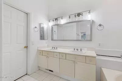 5355 Mesa Verde Drive, Sparks, NV 89436 - Photo 11
