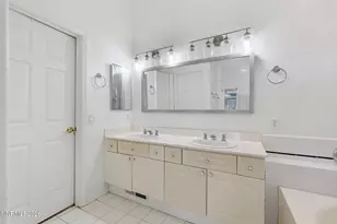 5355 Mesa Verde Dr, Sparks, NV 89436 - Photo 11