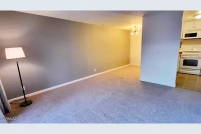 2750 Plumas Street #APT 204, Reno, NV 89509 - Photo 5