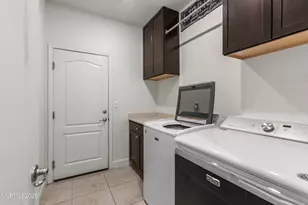 7177 High Hill St, Sparks, NV 89436 - Photo 29