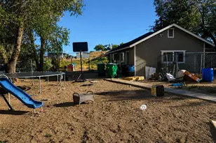 305 W 2nd Ave, Sun Valley, NV 89433 - Photo 5