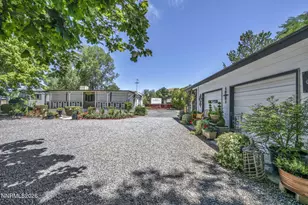 360 E Gepford Pkwy, Sun Valley, NV 89433 - Photo 25