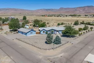 6135 Andersen Ct, Stagecoach, NV 89429 - Photo 3