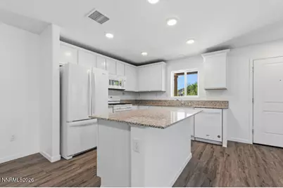 304 Limber Pine Drive, Reno, NV 89506 - Photo 9
