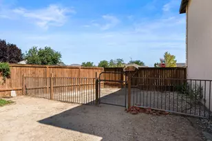 636 Wedge Ln, Fernley, NV 89408 - Photo 41