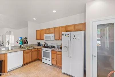 5840 Kearney Drive, Reno, NV 89506 - Photo 7