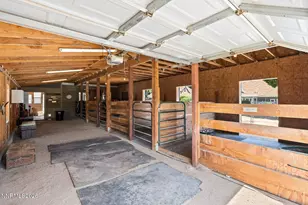 10860 Shay Ln, Reno, NV 89511 - Photo 27