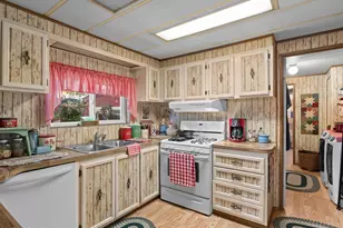 4692 W Leonesio Dr, Sun Valley, NV 89433 - Photo 19