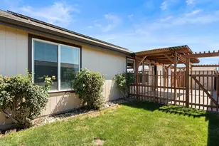 1643 Meadows Ave, Fernley, NV 89408 - Photo 43