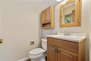 2035 Carlin St, Reno, NV 89503 - Photo 17