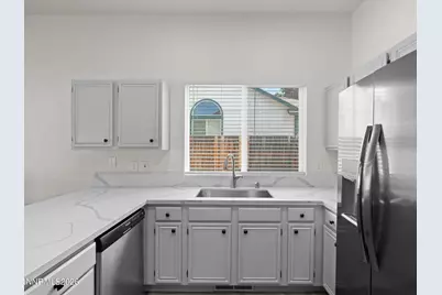 8620 Silver Shores Drive, Reno, NV 89506 - Photo 15