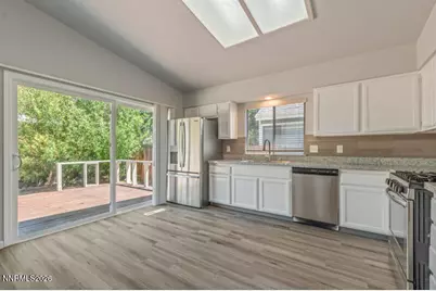 1902 Union Street, Sparks, NV 89434 - Photo 7