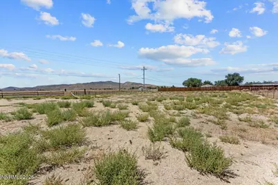 3913 Amber Street, Silver Springs, NV 89429 - Photo 35