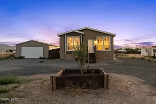 3913 Amber St, Silver Springs, NV 89429 - Photo 63
