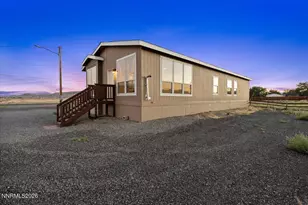 3913 Amber St, Silver Springs, NV 89429 - Photo 57
