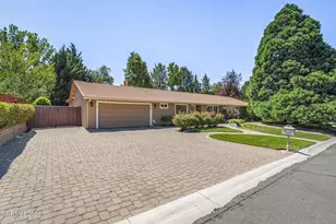 5440 Cypress Point Dr, Reno, NV 89502 - Photo 5