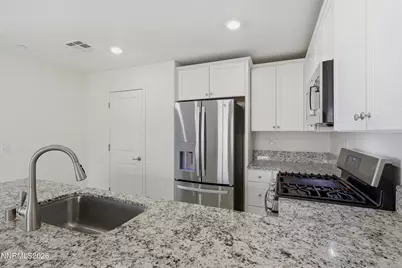 804 Cascade Range Drive, Sparks, NV 89436 - Photo 9