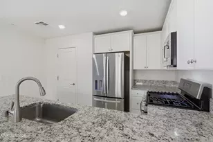 804 Cascade Range Dr, Sparks, NV 89436 - Photo 9