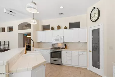 7926 Del Fuego Drive, Sparks, NV 89436 - Photo 15