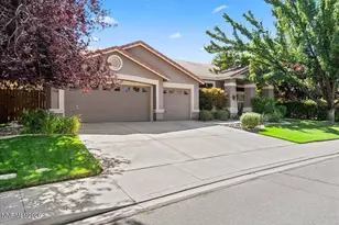 7926 Del Fuego Dr, Sparks, NV 89436 - Photo 3