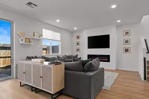 4692 Falcon Rock Ln, Sun Valley, NV 89433 - Photo 9