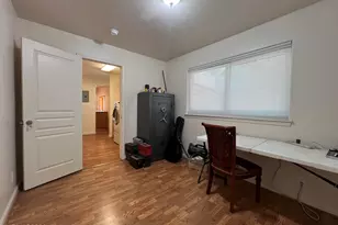1055 Shadow Ln, Fernley, NV 89408 - Photo 13