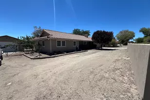 1055 Shadow Ln, Fernley, NV 89408 - Photo 1