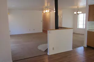 710 N Oregon St, Yerington, NV 89447 - Photo 5
