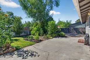 2360 Airport Rd, Carson City, NV 89706 - Photo 33