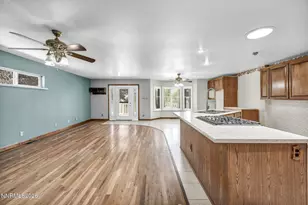 450 Mcclure Cir, Sparks, NV 89431 - Photo 9