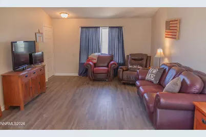 1385 Cooney Drive, Silver Springs, NV 89429 - Photo 5