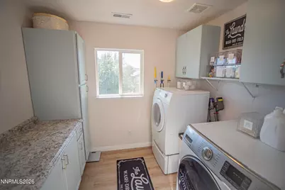 578 Carson Pass Court, Sparks, NV 89436 - Photo 17