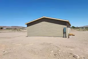 9705 Iroquois Trail, Stagecoach, NV 89429 - Photo 3