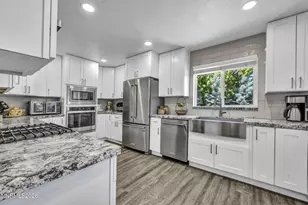 892 Marion Way, Gardnerville, NV 89460 - Photo 13