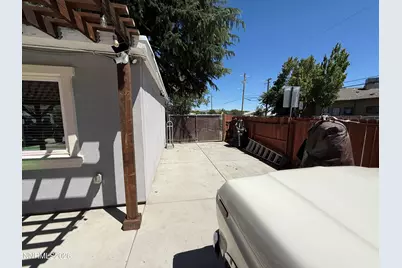 1490 E 10th Street, Reno, NV 89512 - Photo 23