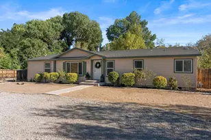 1075 Mesa Dr, Fernley, NV 89408 - Photo 9